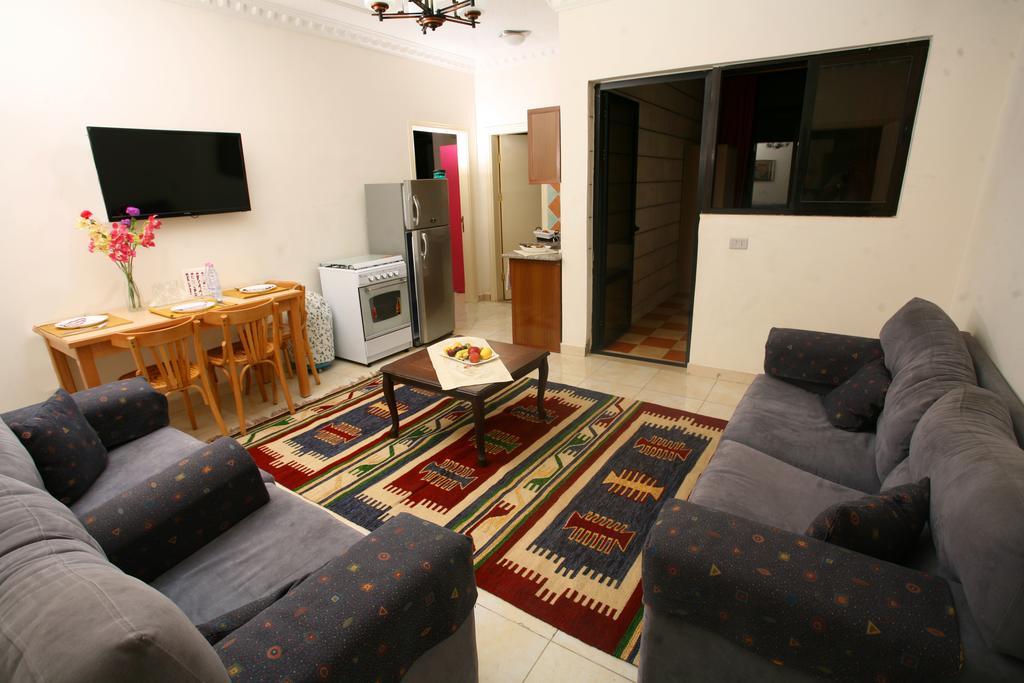 Arabian Suites Амман Экстерьер фото